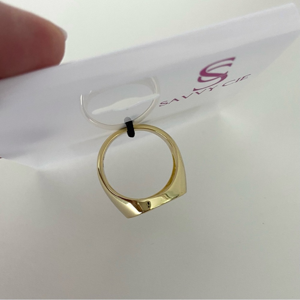 SAVVY CIE 18K Yellow Gold Plated Mother of Pearl Ring - Picture 4 of 6